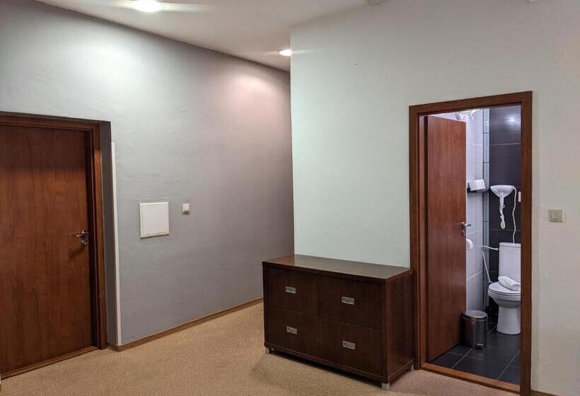 ファミリールーム, Garni Hotel Cosmopolitan