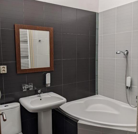 ファミリールーム, Garni Hotel Cosmopolitan