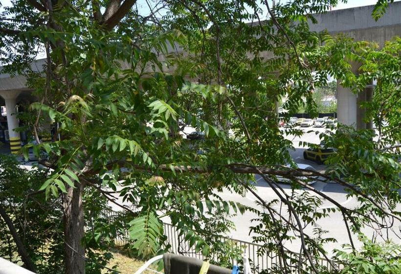 اتاق اکونومی, Hostel Valentin 2