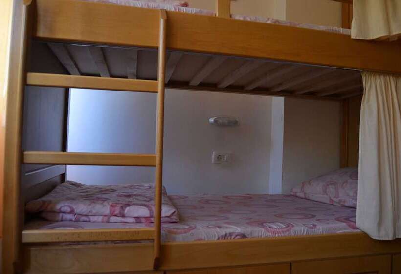 تختخواب در اتاق مشترک, Hostel Valentin 2