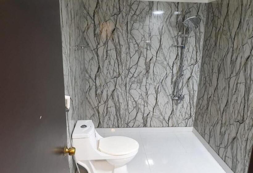 اتاق استاندارد یک نفره, Al Shaiki