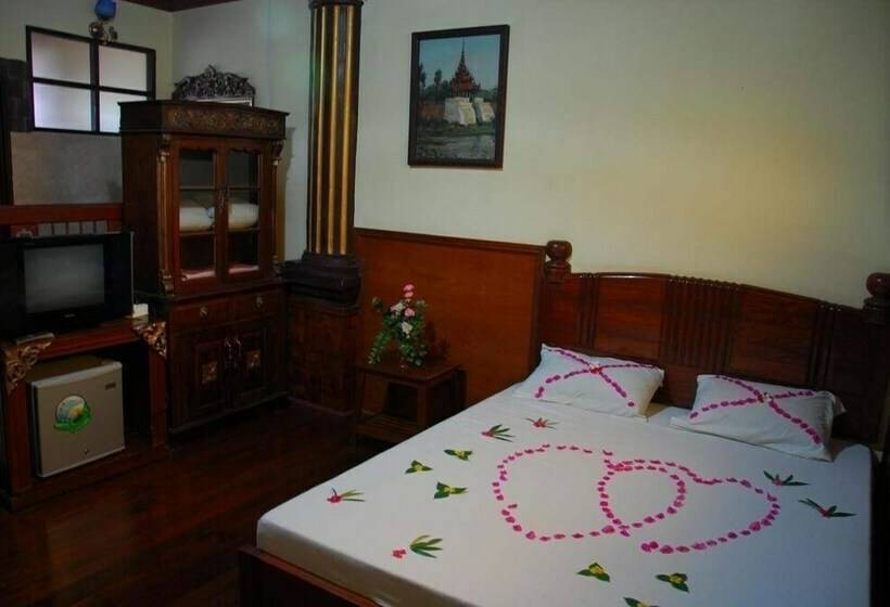 Deluxe Room, Bagan Central