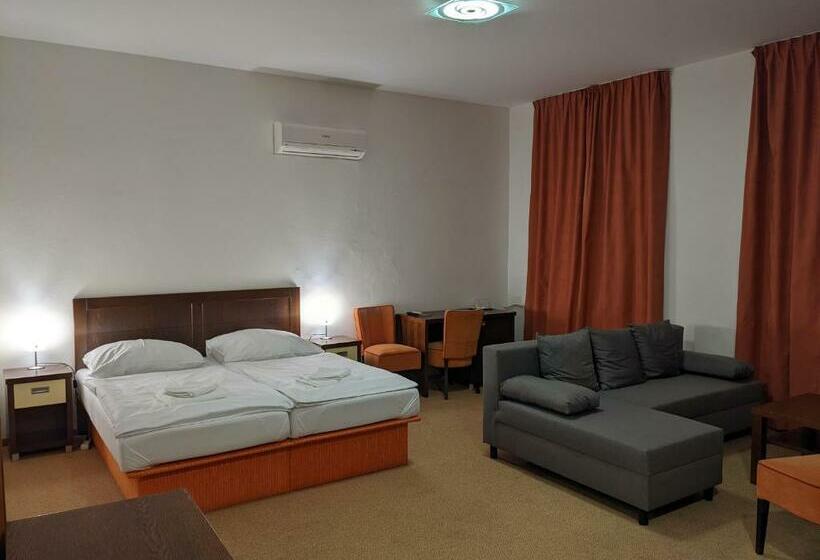 ファミリールーム, Garni Hotel Cosmopolitan