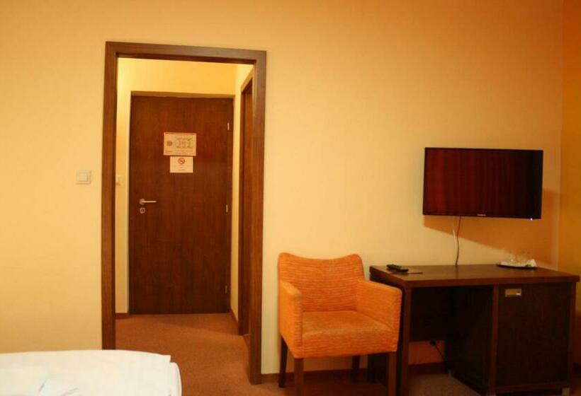 スタンダードルーム, Garni Hotel Cosmopolitan