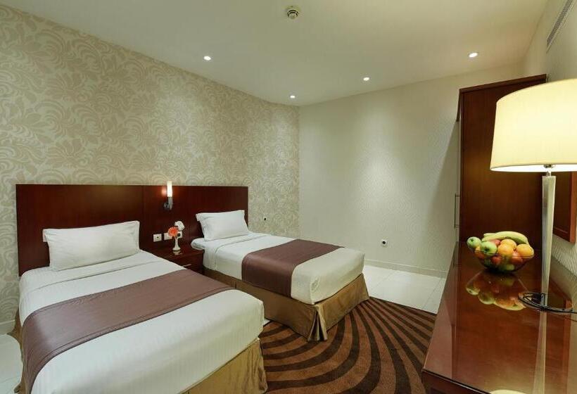 جناح إدارى, Grand Mayral