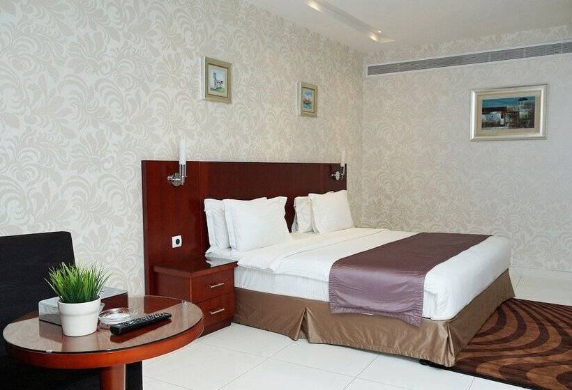 إستوديو ديلوكس, Grand Mayral