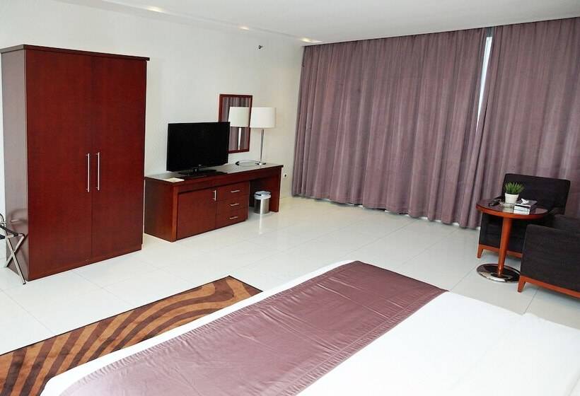 إستوديو ديلوكس, Grand Mayral