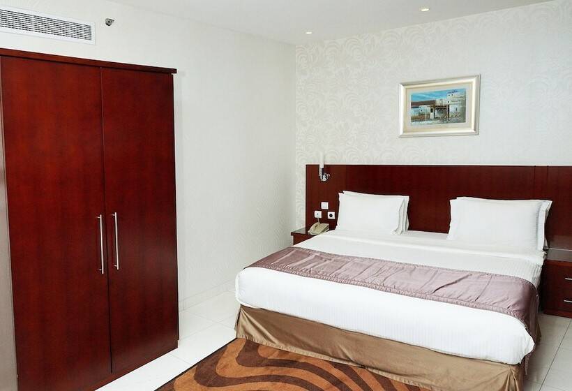 جناح جونيور, Grand Mayral