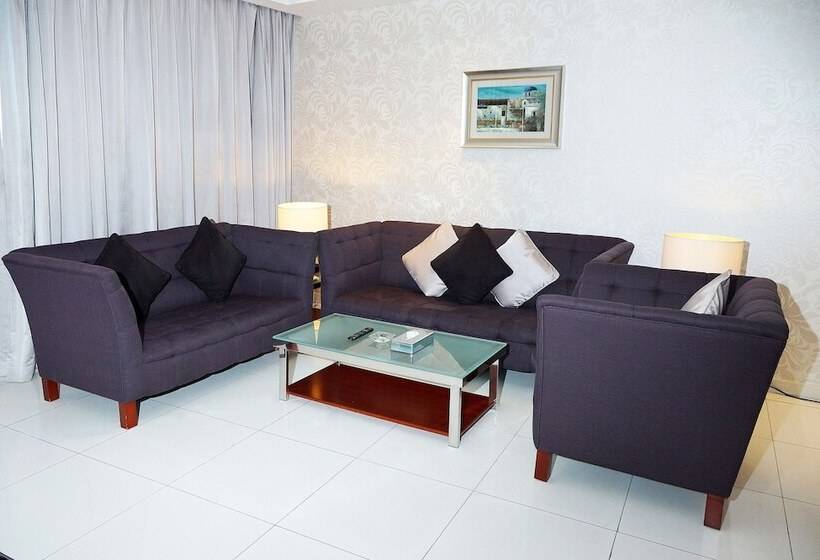 جناح إدارى, Grand Mayral