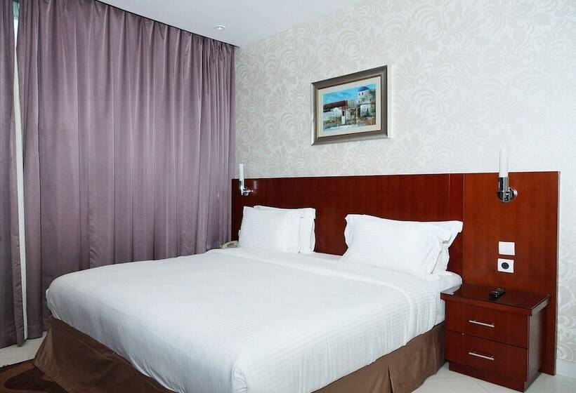 جناح عائلي, Grand Mayral