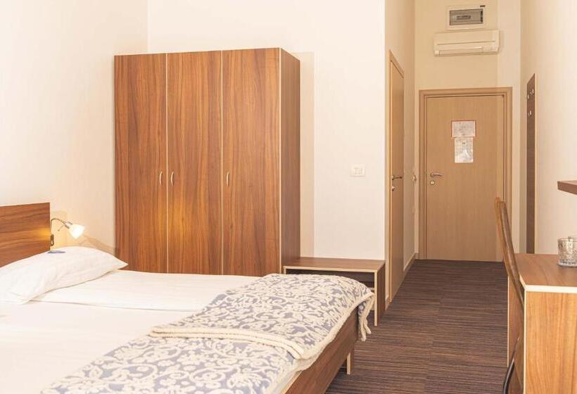 اتاق استاندارد با چشمانداز باغ, Lavender Oleander Resort