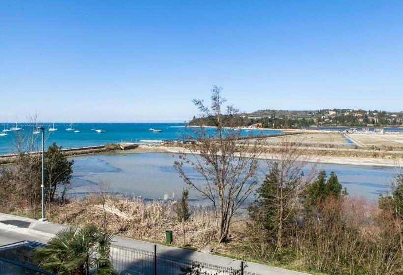 اتاق استاندارد با چشمانداز دریا, Lavender Oleander Resort