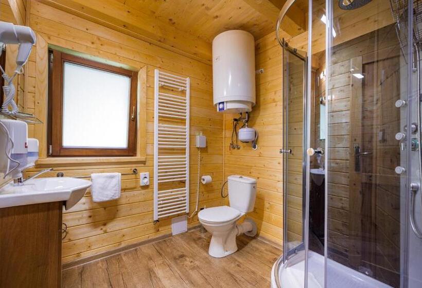 בקתת חדר, Lopušná Dolina Resort