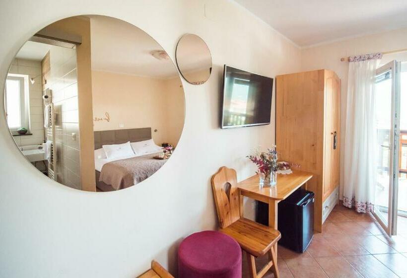 اتاق خانوادگی, Penzion Kobala