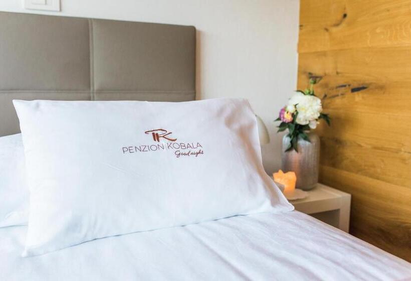 آپارتمان 1 خوابه با بالکن, Penzion Kobala