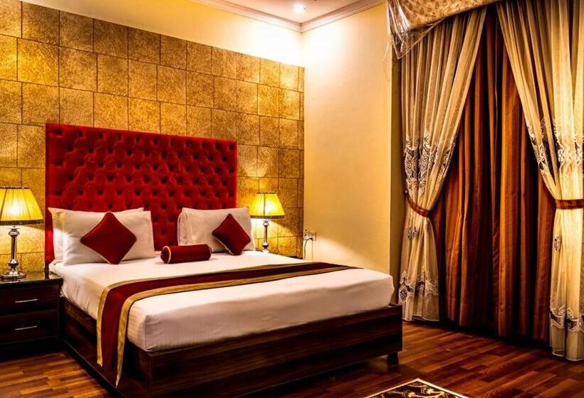 اتاق اجرایی سه نفره, Rose Palace Hotel, Gulberg