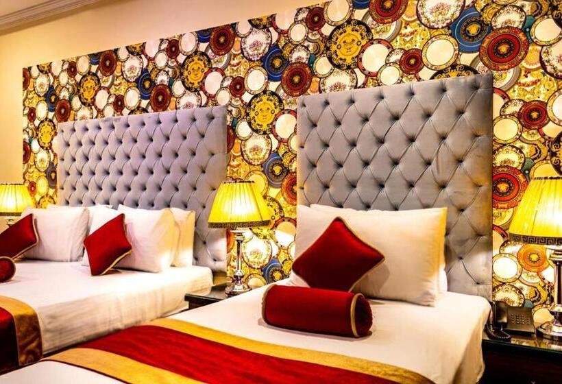 اتاق اجرایی سه نفره, Rose Palace Hotel, Gulberg