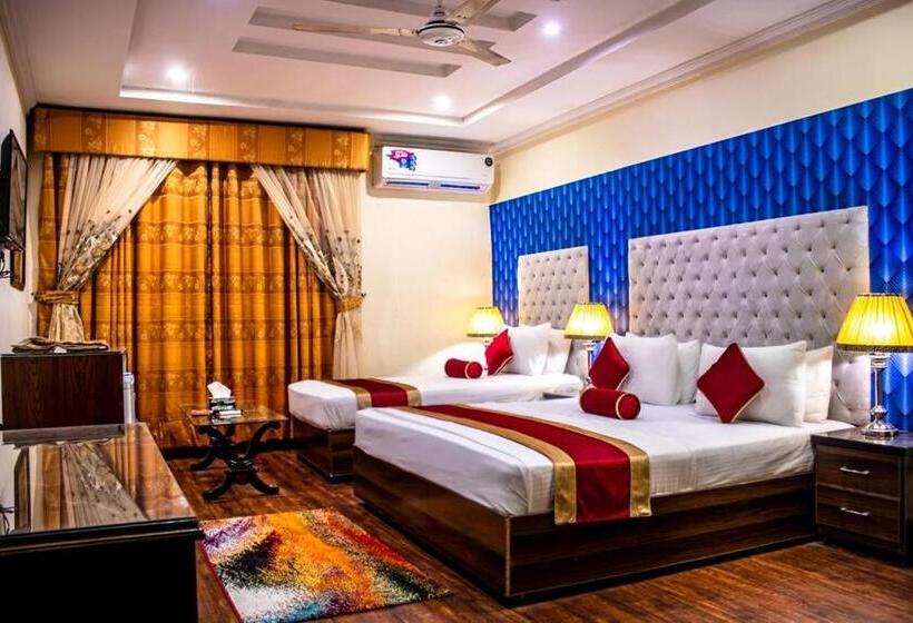 اتاق اجرایی سه نفره, Rose Palace Hotel, Gulberg