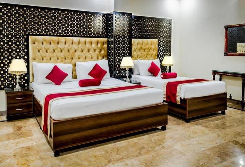 اتاق اجرایی سه نفره, Rose Palace Hotel, Gulberg