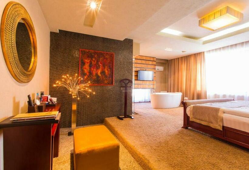 سوئیت پریمیوم, The Corporate Hotel Central