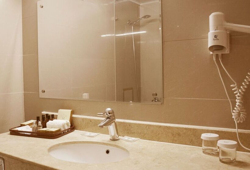 آپارتمان 1 خوابه, The Corporate Hotel Central