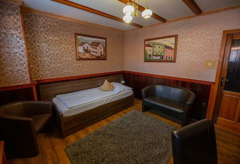 Номер Стандарт Индивидуальный, Kuria