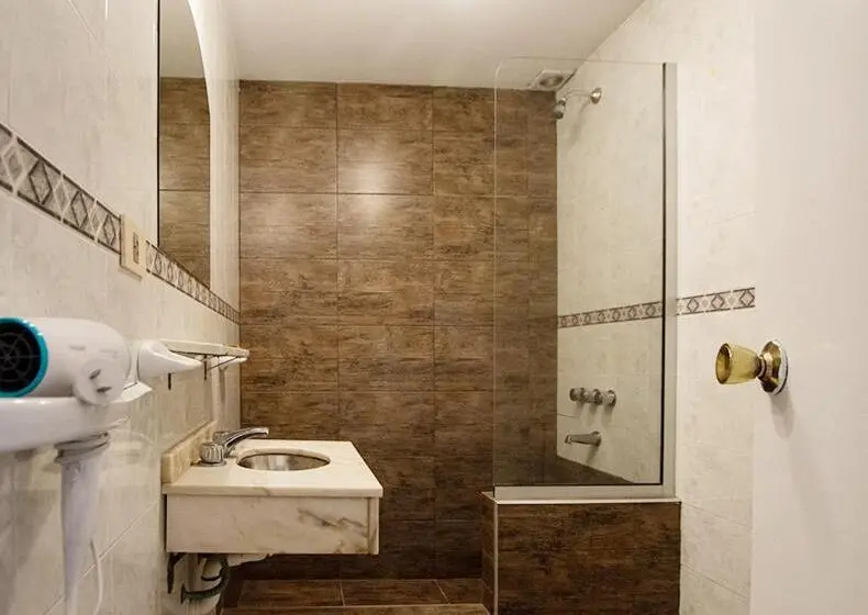 スタンダード4人部屋, Hostería Alamos