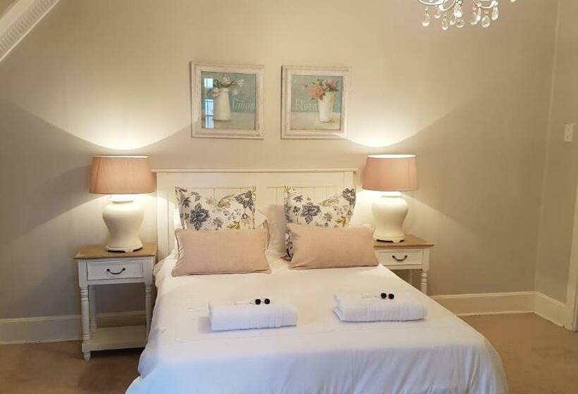 חדר דלוקס, 18 Pioneer Kloof