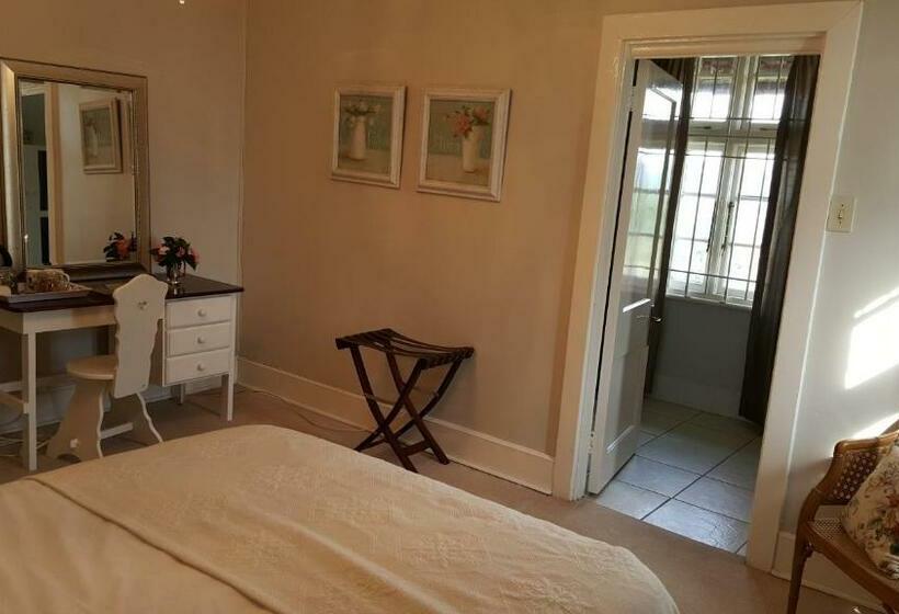 חדר דלוקס, 18 Pioneer Kloof