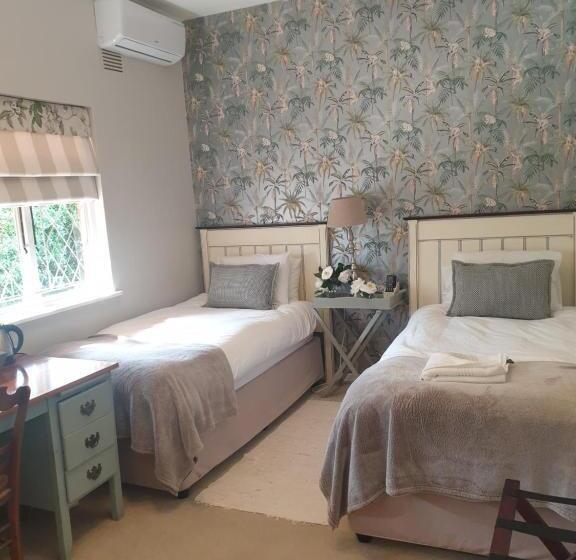 חדר דלוקס, 18 Pioneer Kloof