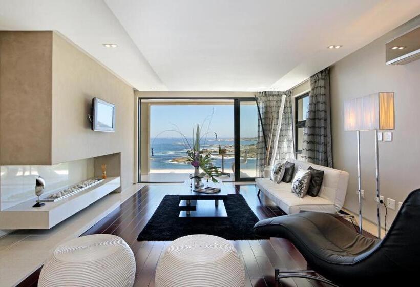 デラックススイート, Azamare Guest House