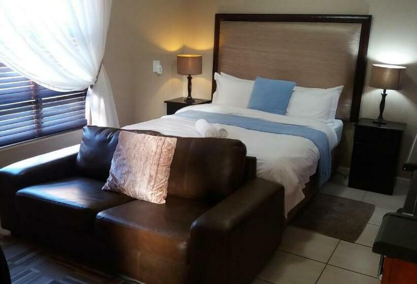 标准工作室, Bhotani On Bax