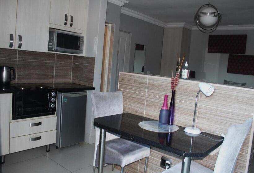 标准间, Bhotani On Bax