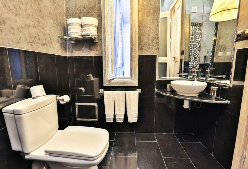 اتاق سوپریور, Riad Raoud Rayhane