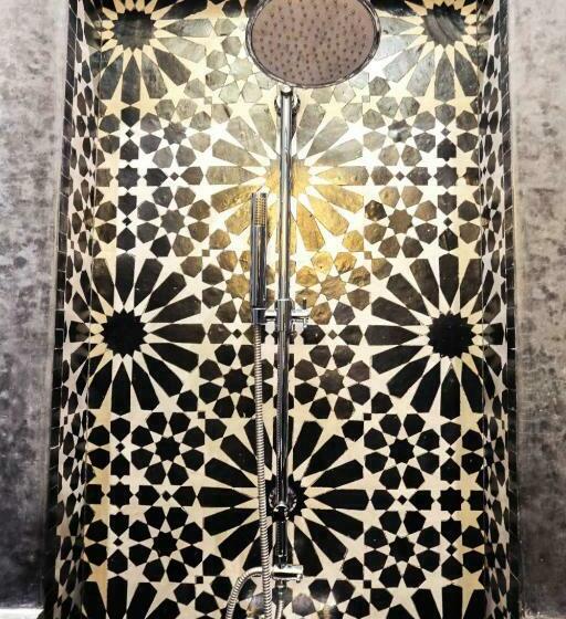 اتاق سوپریور, Riad Raoud Rayhane