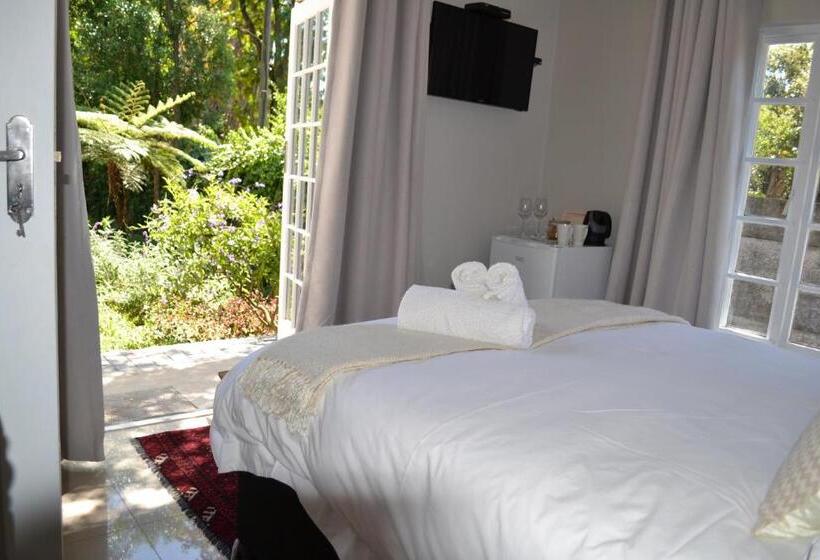 غرفة إقتصادية, The Garden Shed Guest House