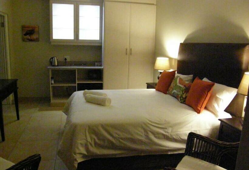 غرفة قياسية مطلّة علي البحر مزوَّدة بشُرفة, Zimbali View Eco Guesthouse