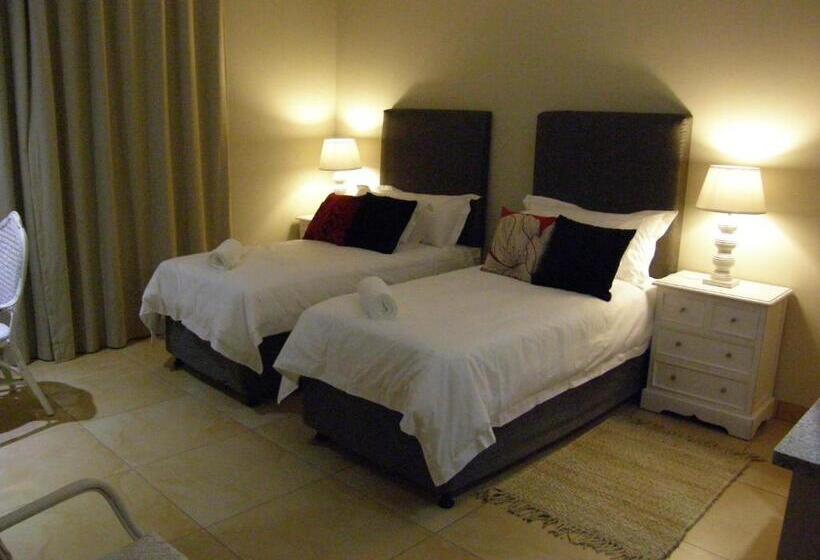 غرفة قياسية سرير كينج, Zimbali View Eco Guesthouse