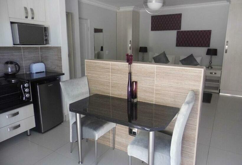 标准间, Bhotani On Bax