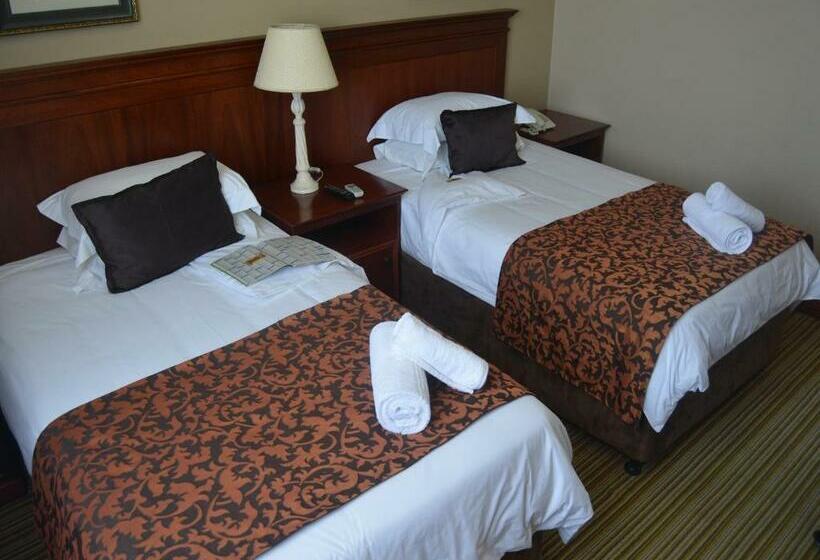 スタンダードルーム, Emakhosini Hotel On East