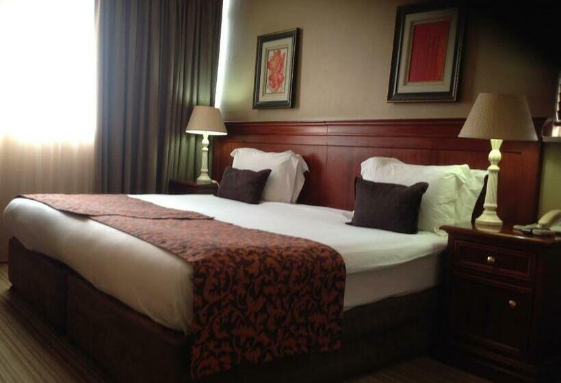 חדר סטנדרט עם מיטת קינג, Emakhosini Hotel On East