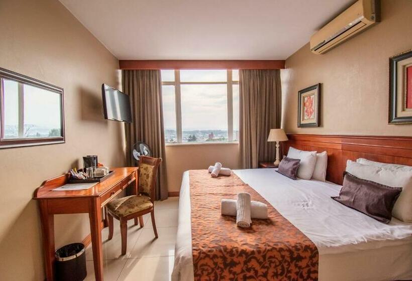 חדר סטנדרט עם מיטת קינג, Emakhosini Hotel On East