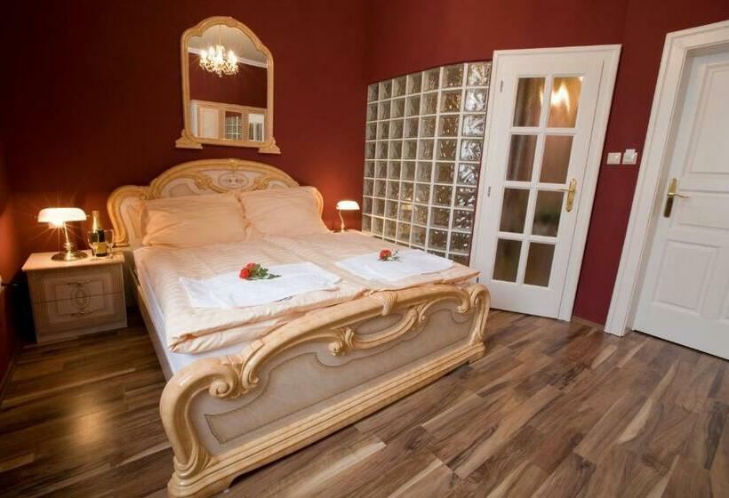 اتاق استاندارد, Bow Garden