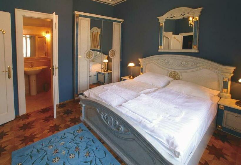 اتاق لوکس, Bow Garden