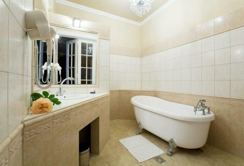 سوییت, Bow Garden