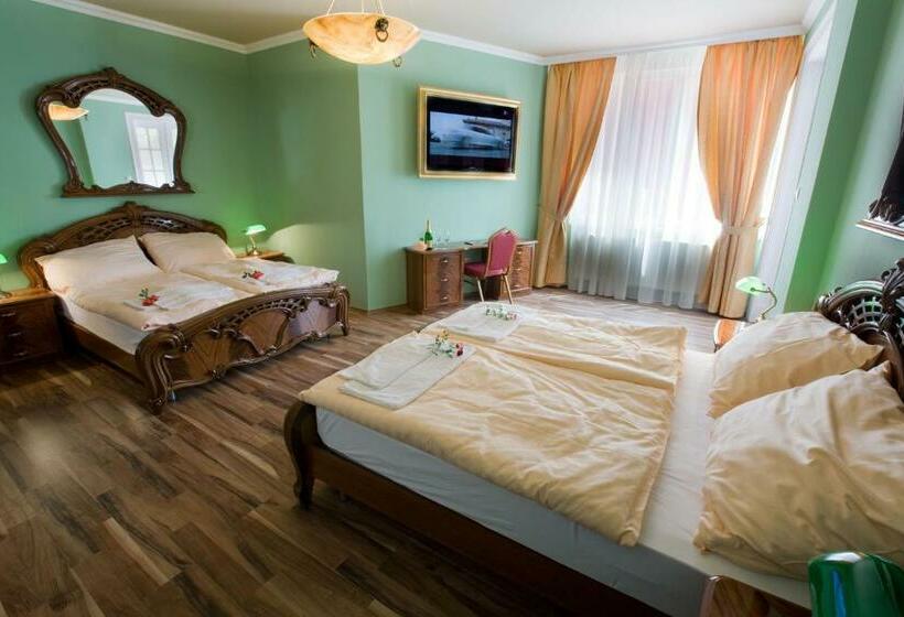 سوییت, Bow Garden