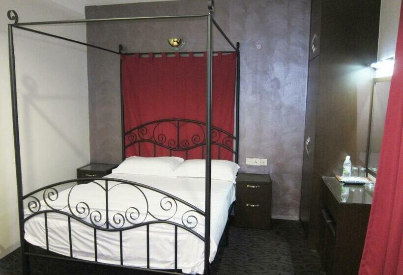 标准间, Oriental Inn