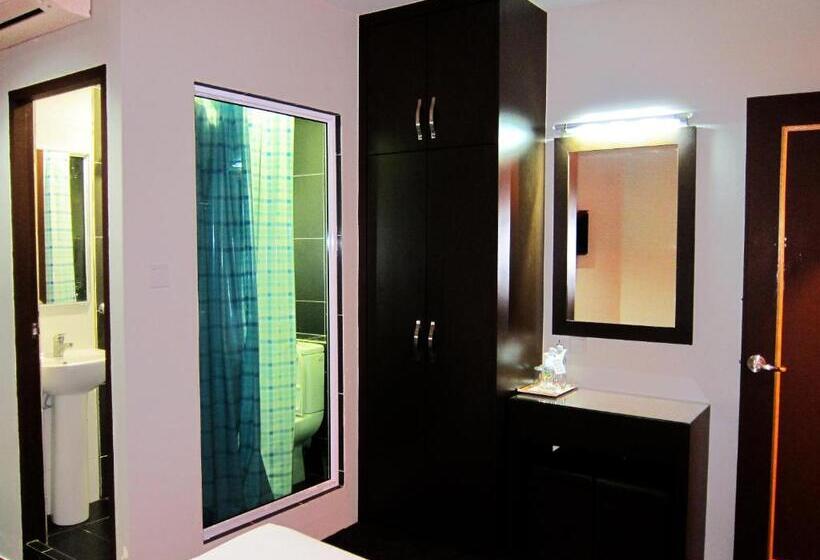 高级三人间, Oriental Inn