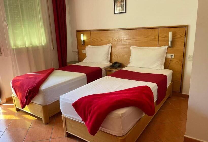 اتاق استاندارد, Sary S