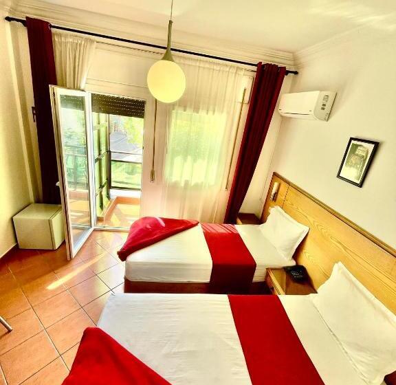 اتاق استاندارد, Sary S